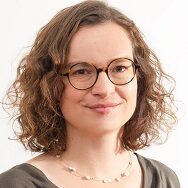 Dr. Franziska Davies